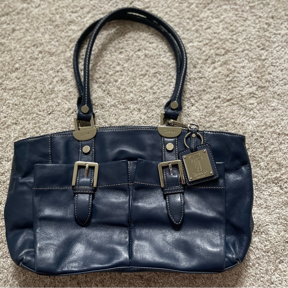 TIGNANELLO GENUINE LEATHER NAVY PURSE WITH KEYCHAIN (attached in picture).